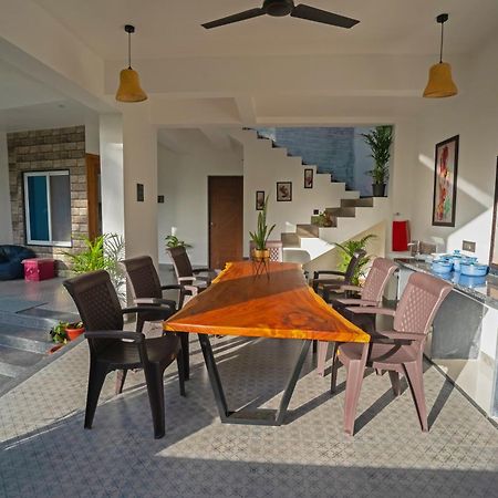 Almond Villa Alībāg Εξωτερικό φωτογραφία